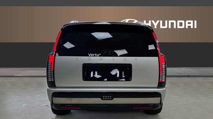 Hyundai IONIQ 9 314kW Calligraphy 110kWh 5dr AWD Auto Electric Estate - Image 6